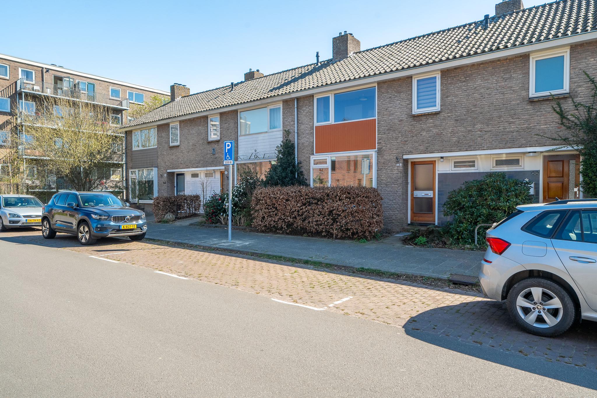 Aagje Dekenstraat 18