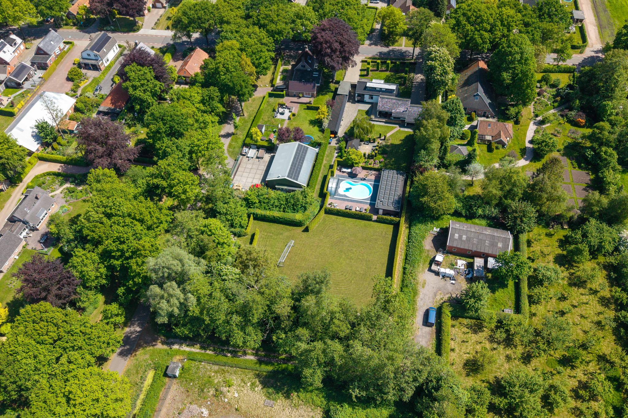 Hoofdweg 15