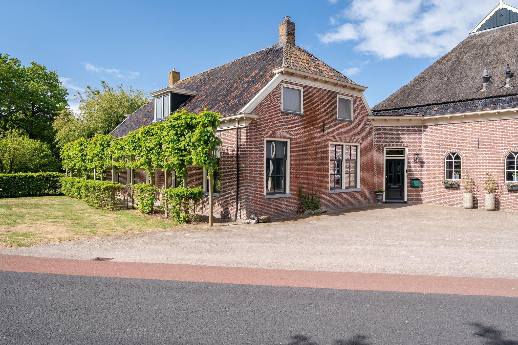 Hoofdweg 9