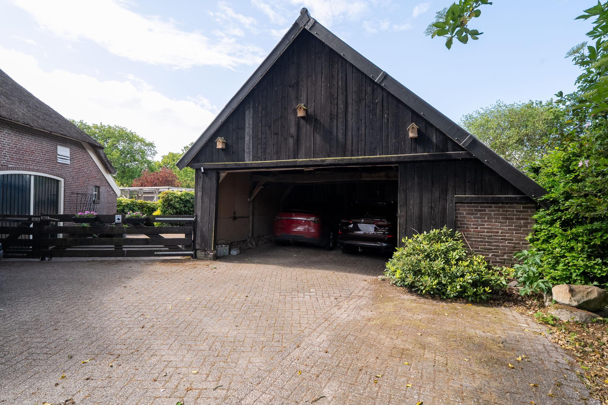 Hoofdweg 9