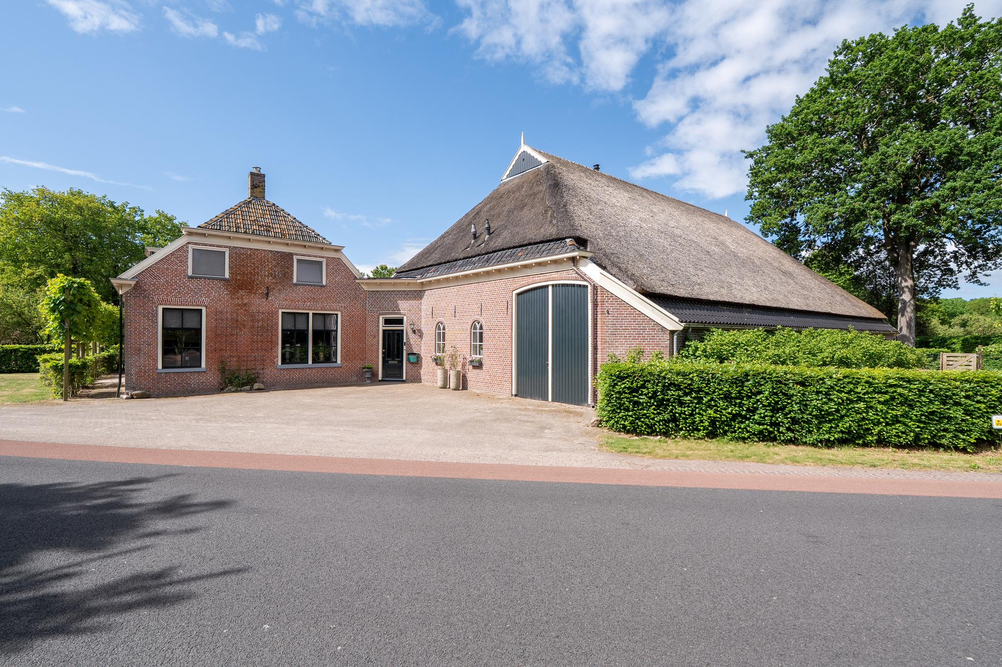 Hoofdweg 9