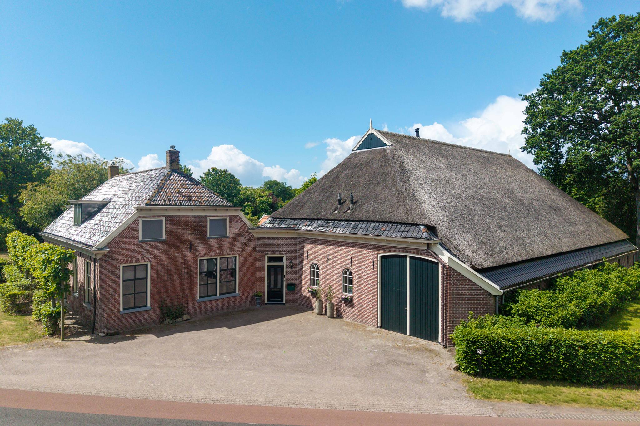 Hoofdweg 9