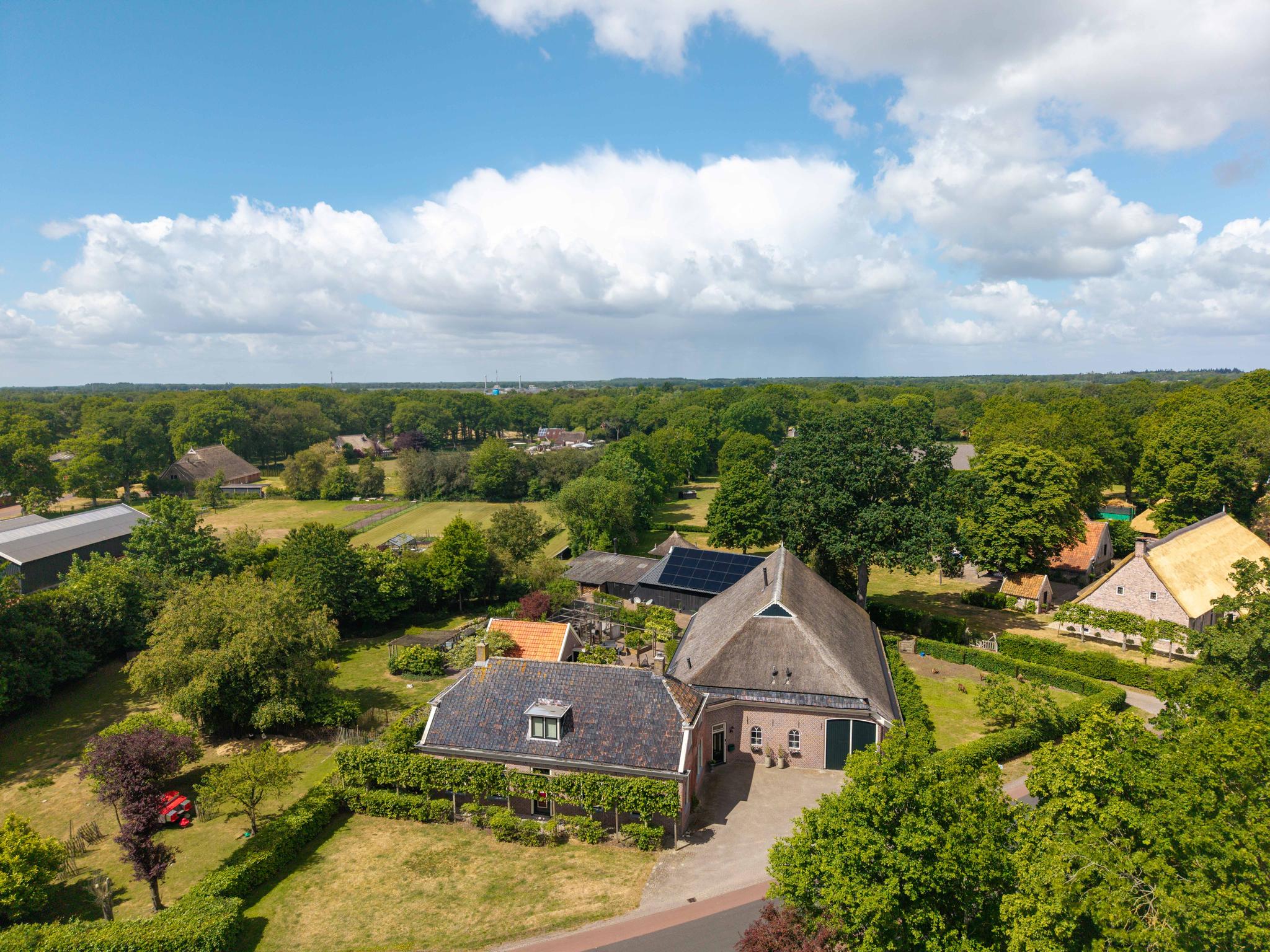 Hoofdweg 9