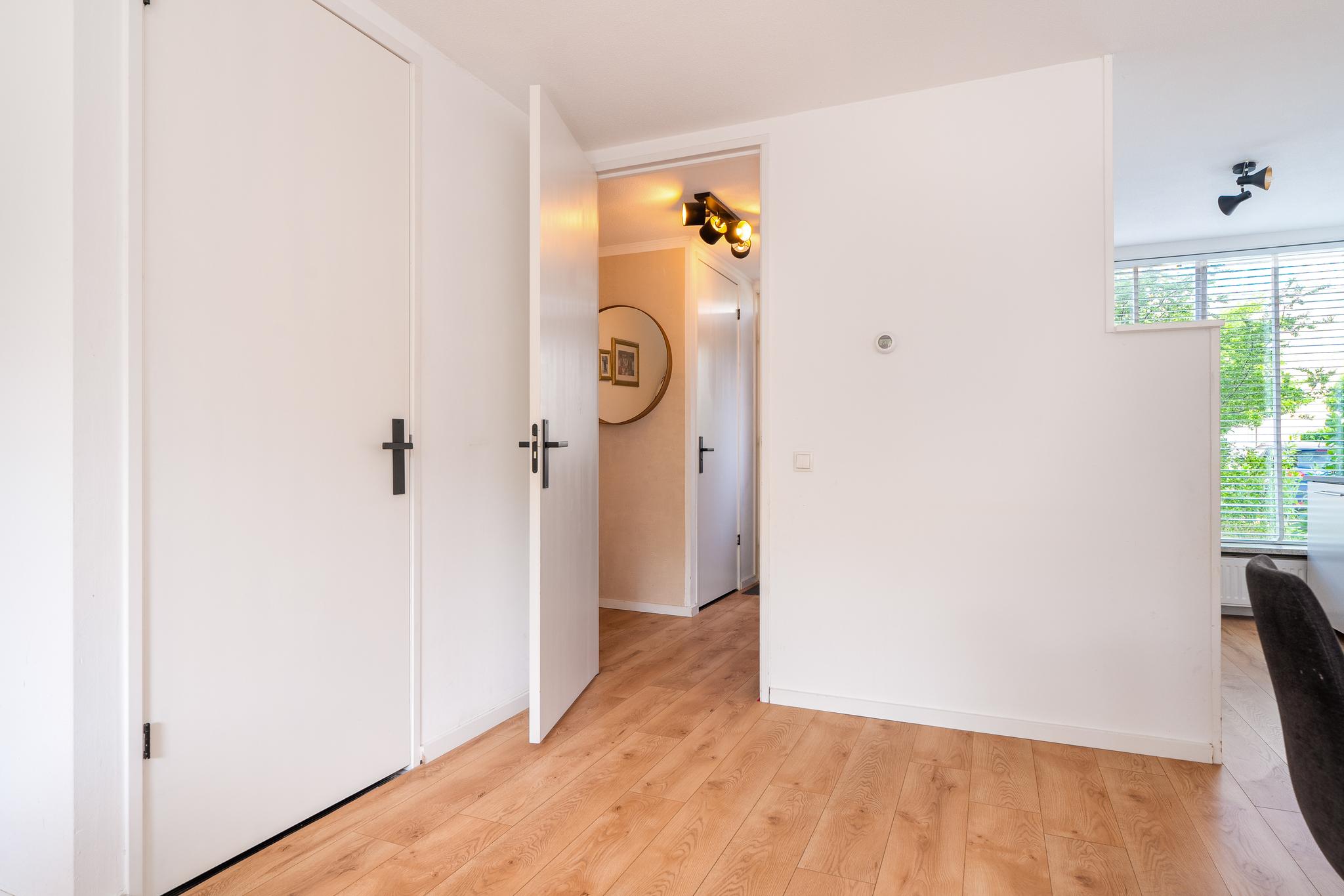 Van den Broekstraat 3