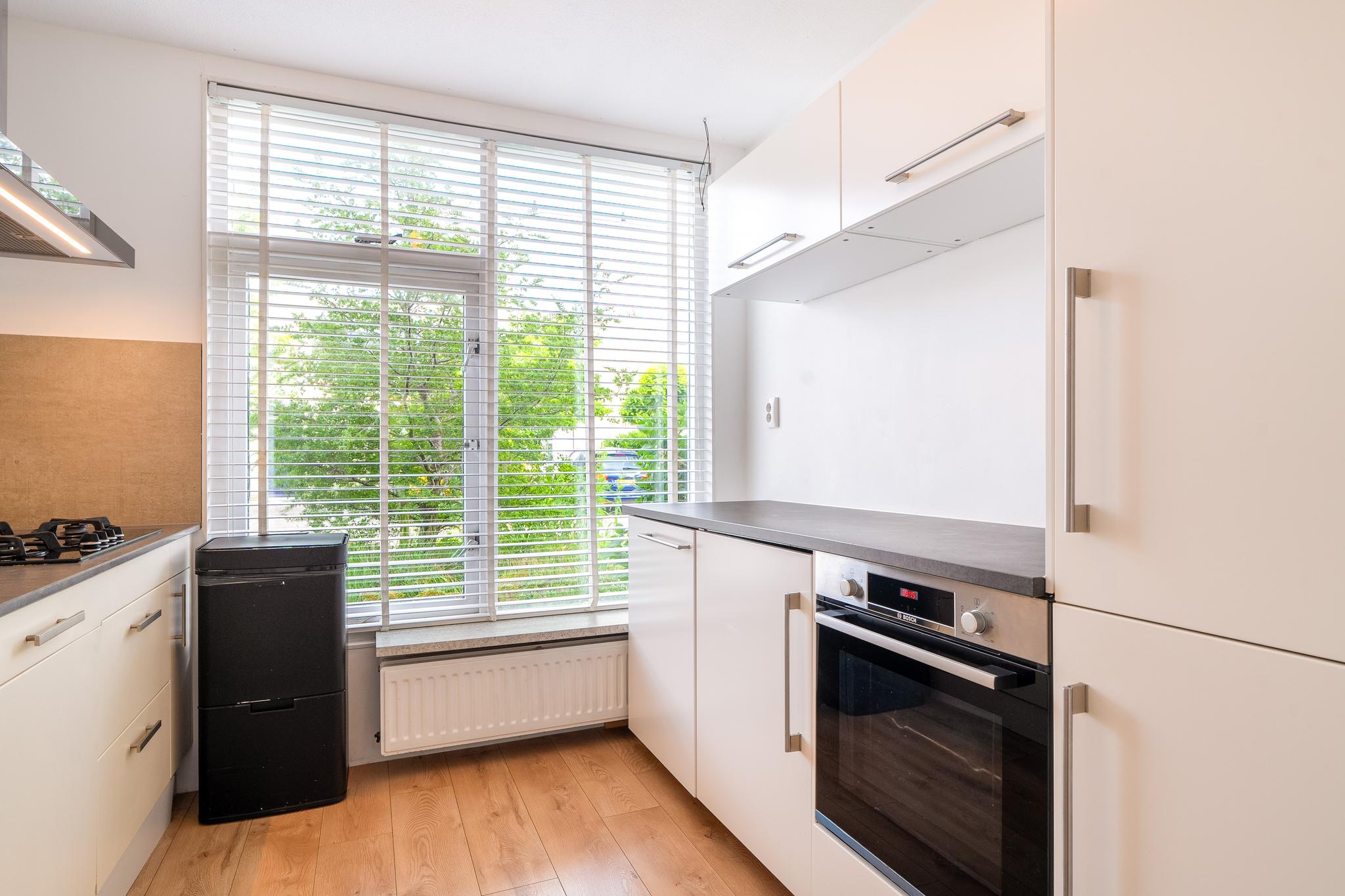 Van den Broekstraat 3