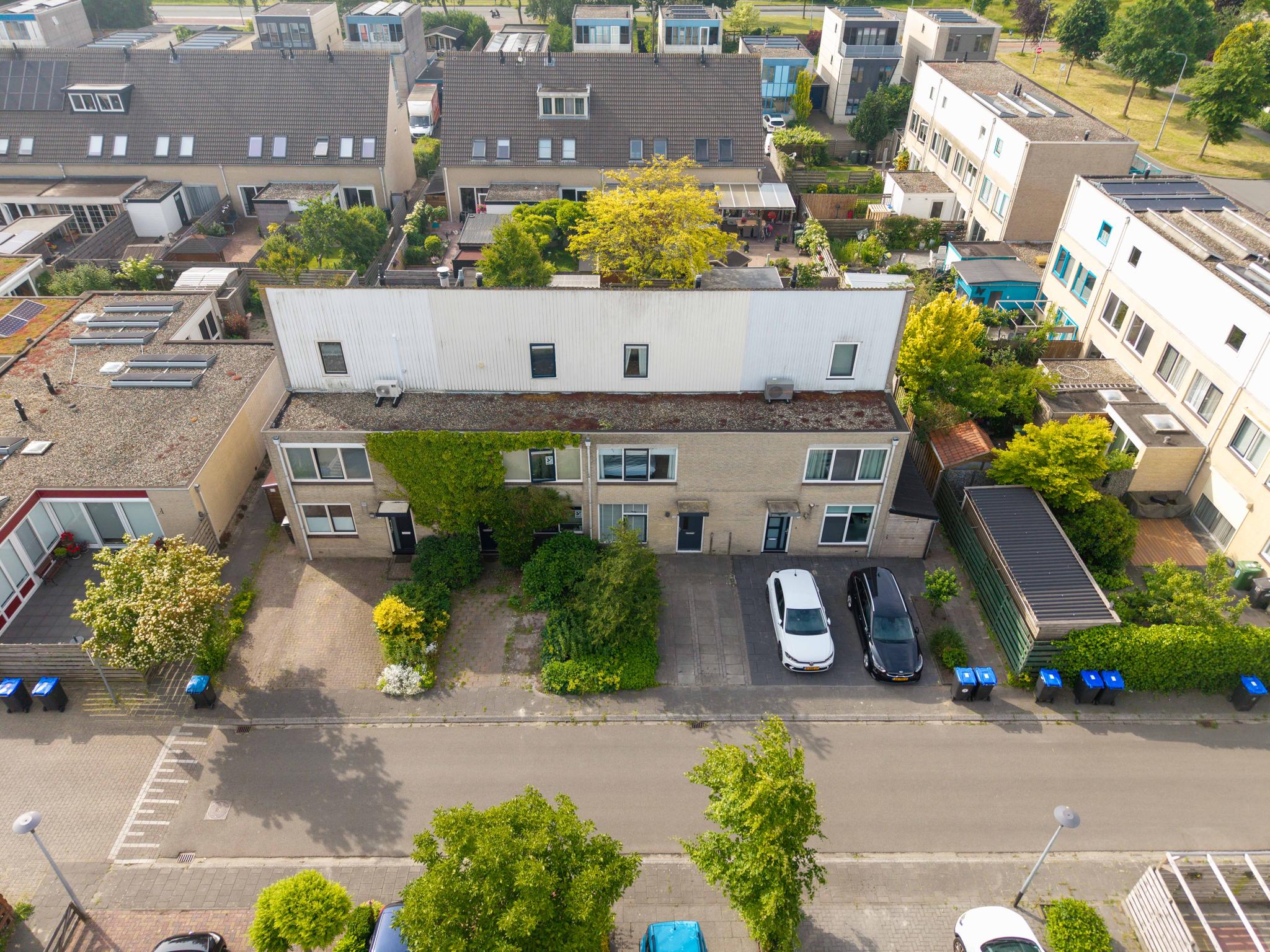 Van den Broekstraat 3