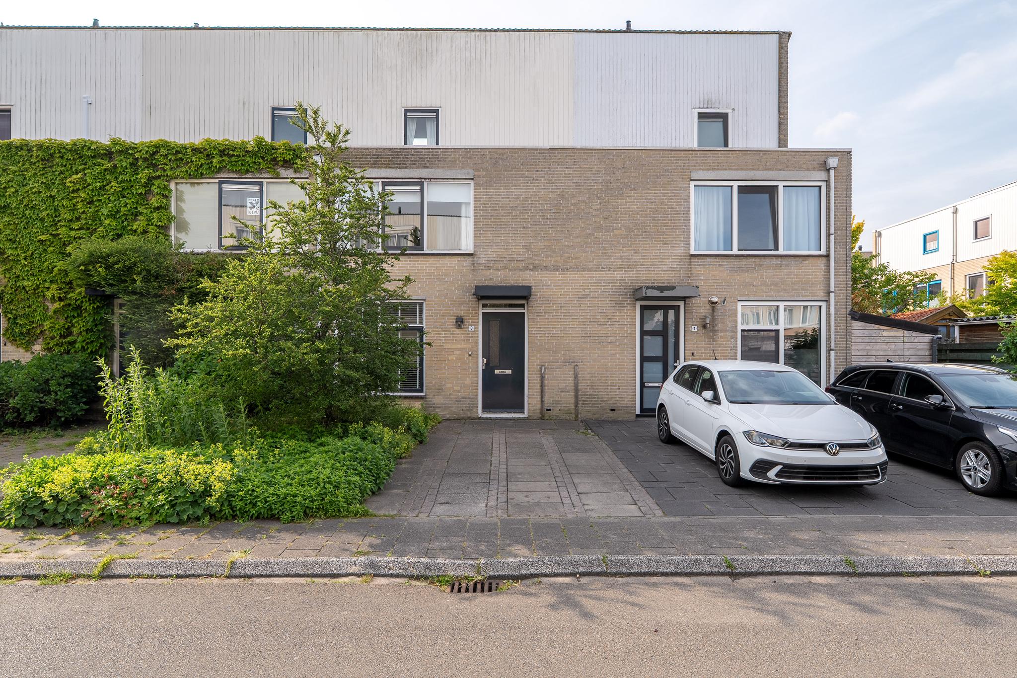 Van den Broekstraat 3