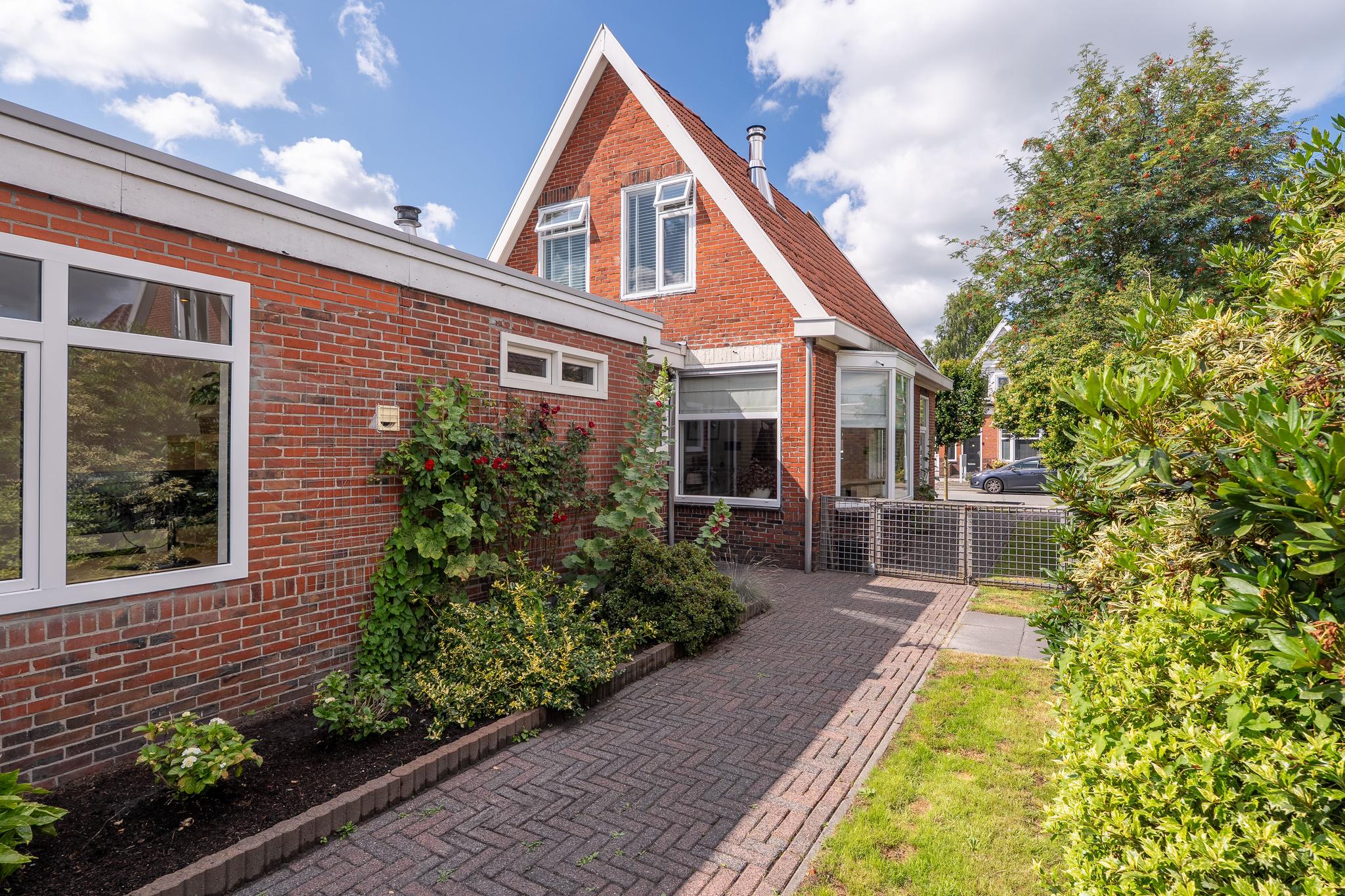 Burg v Roijenstr Oost 47