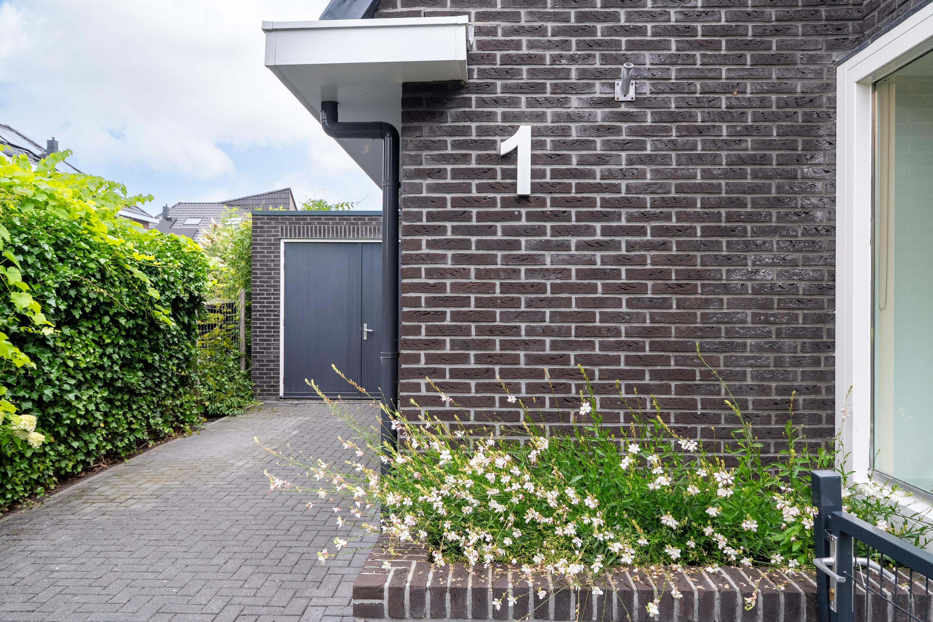 Wegastraat 1