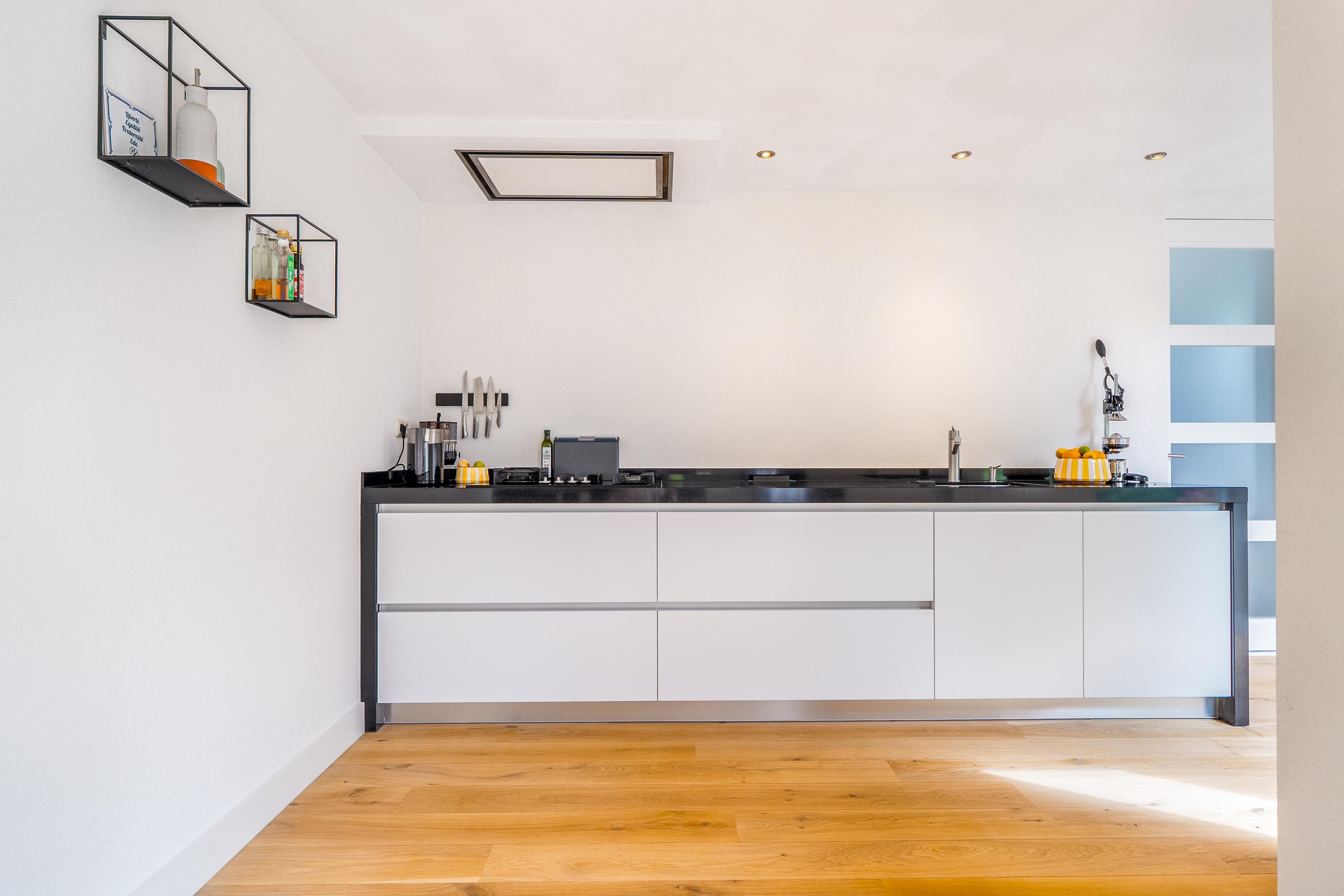 Wegastraat 1