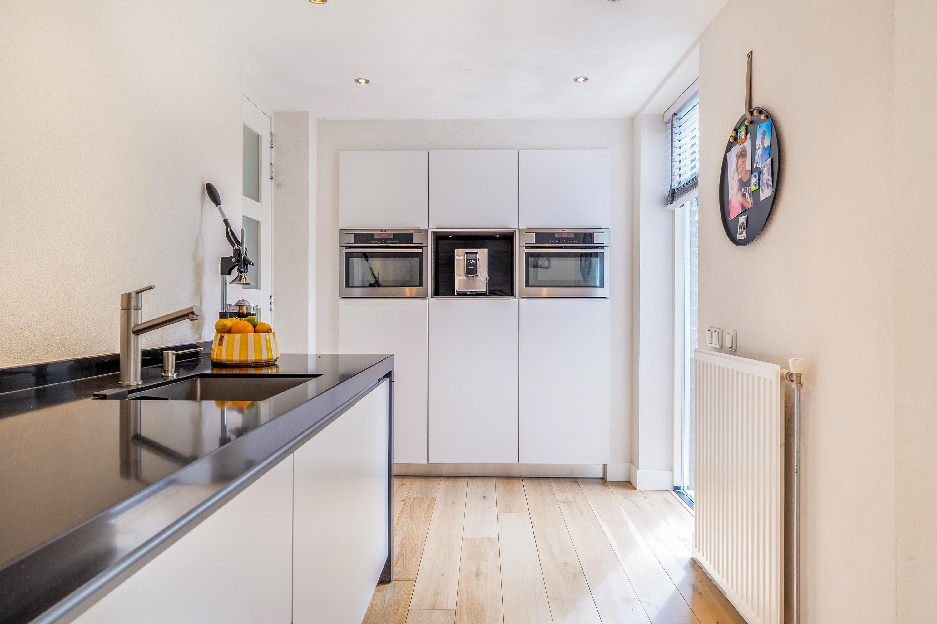 Wegastraat 1