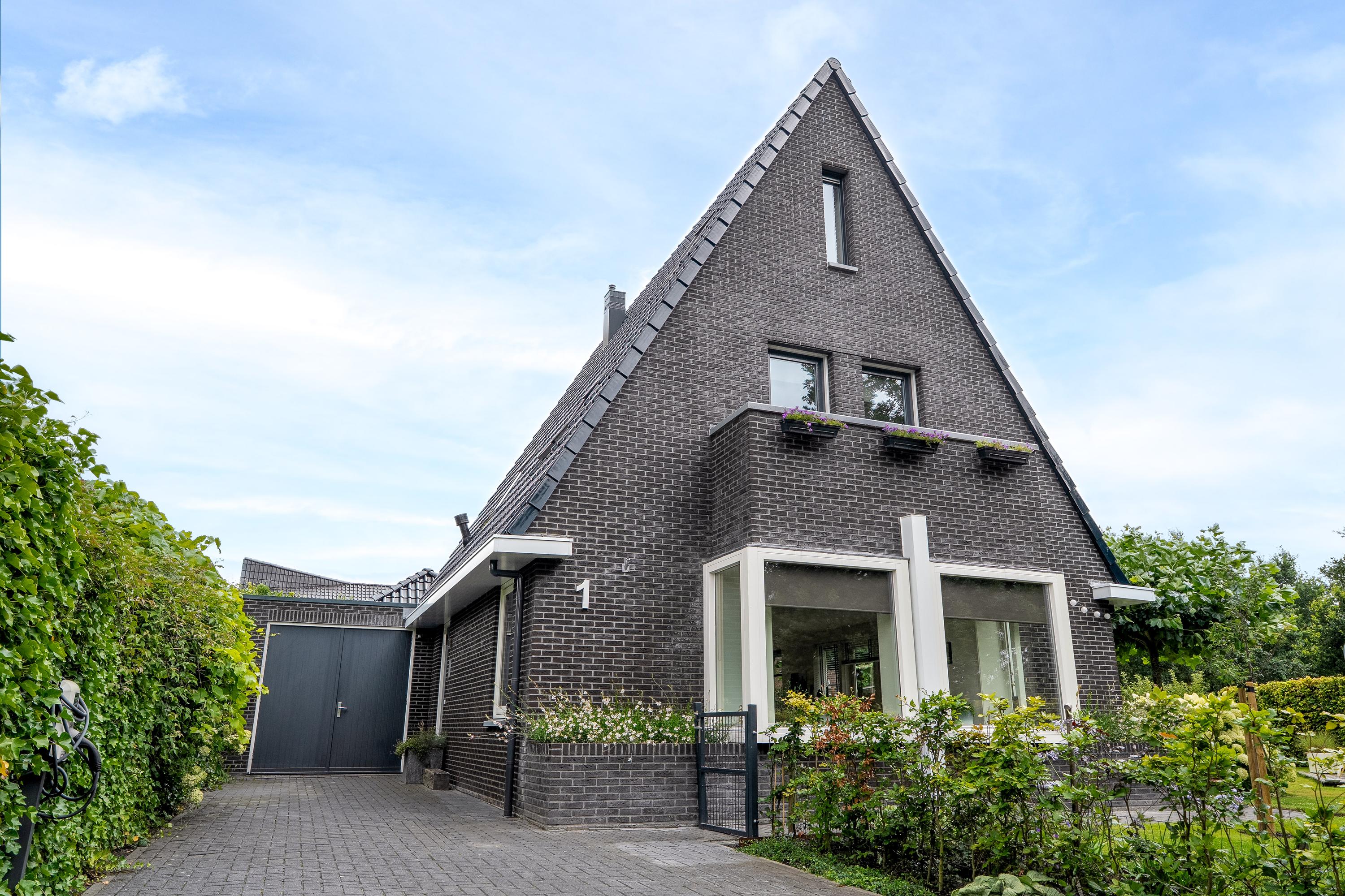 Wegastraat 1