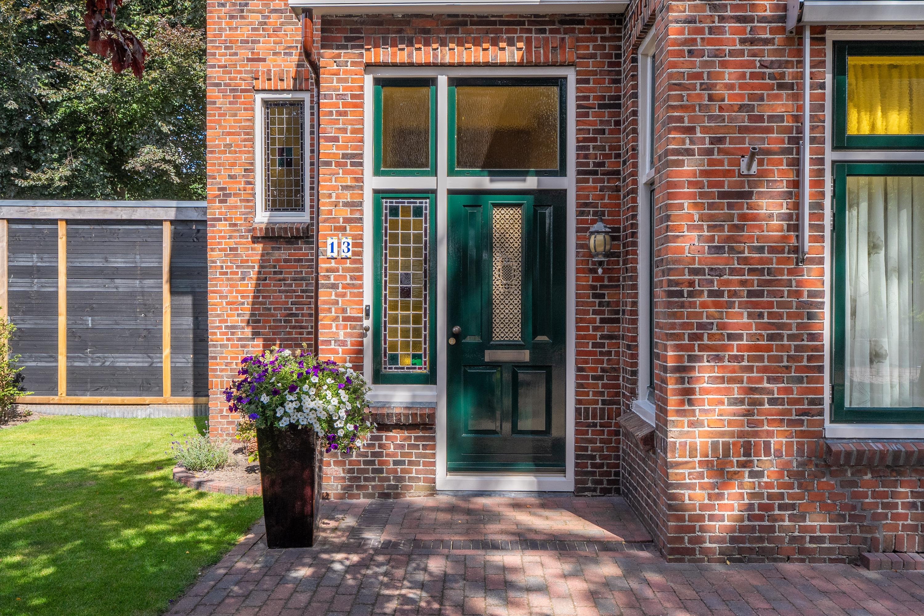 Kerkstraat 13